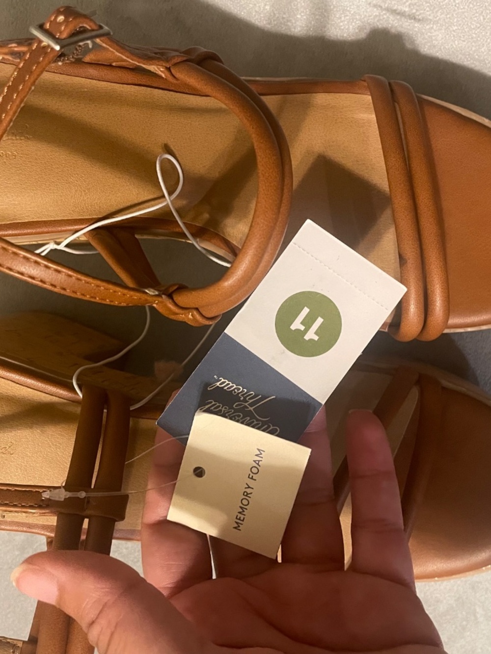 Universal Thread | Heels - Picture 3 of 6